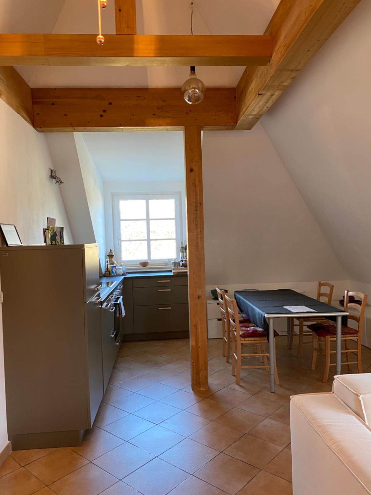 Helle Und Ruhige Dachgeschosswohnung München Exteriör bild