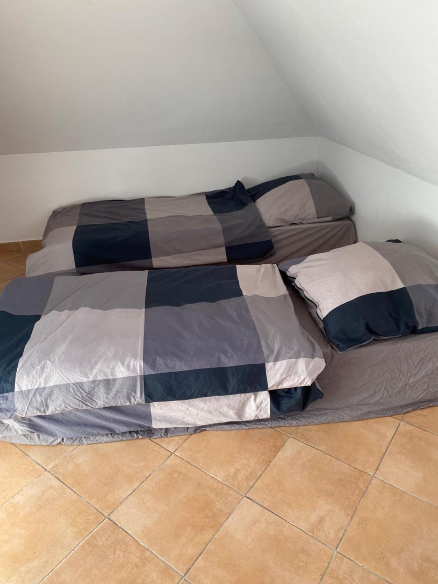 Helle Und Ruhige Dachgeschosswohnung München Exteriör bild