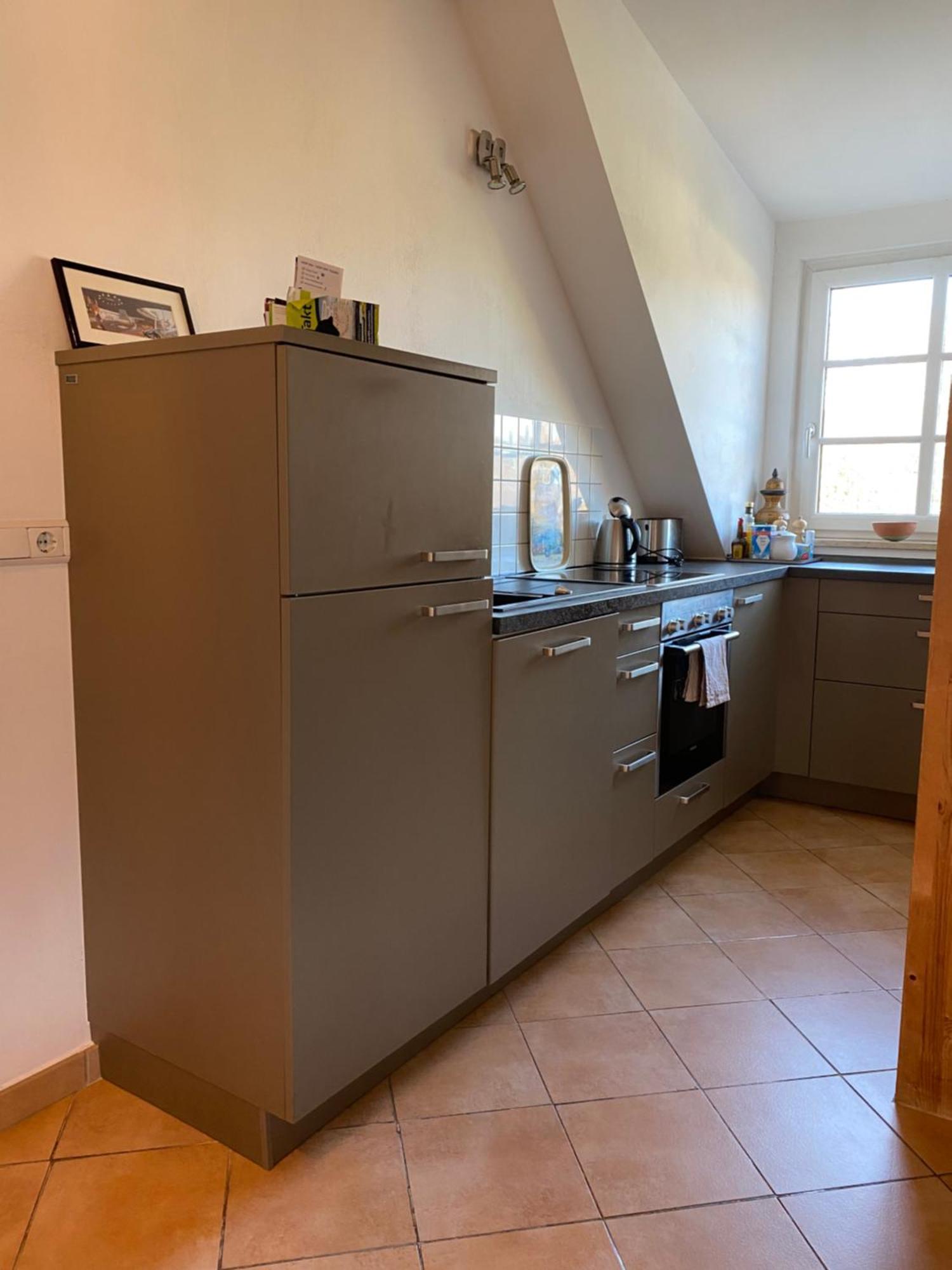 Helle Und Ruhige Dachgeschosswohnung München Exteriör bild