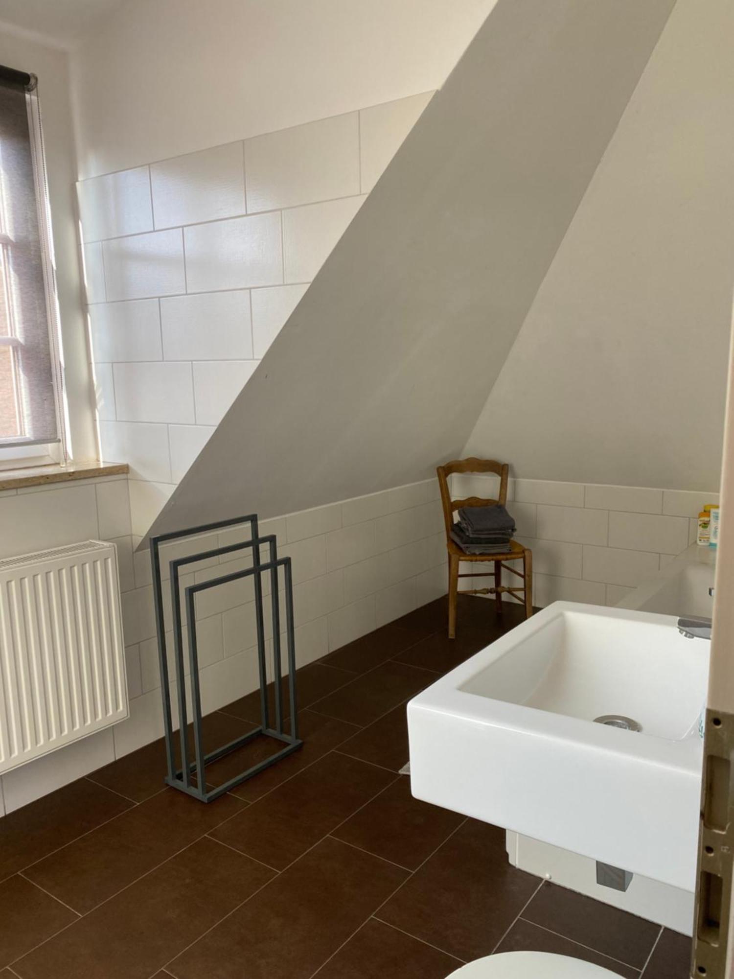 Helle Und Ruhige Dachgeschosswohnung München Exteriör bild